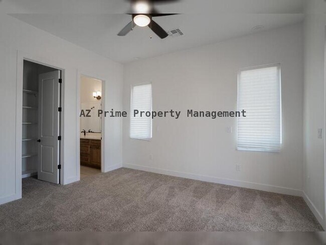 Building Photo - 4831 W Pearce Rd