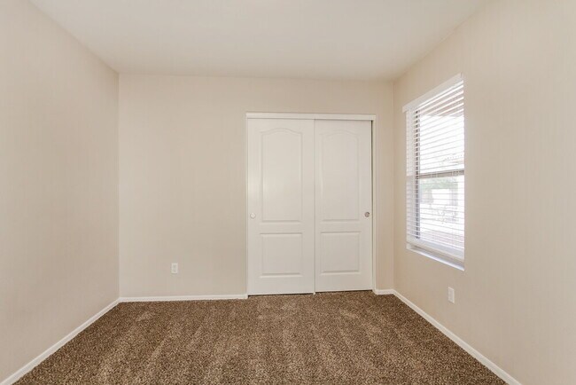 Building Photo - 801 S 125th Ave