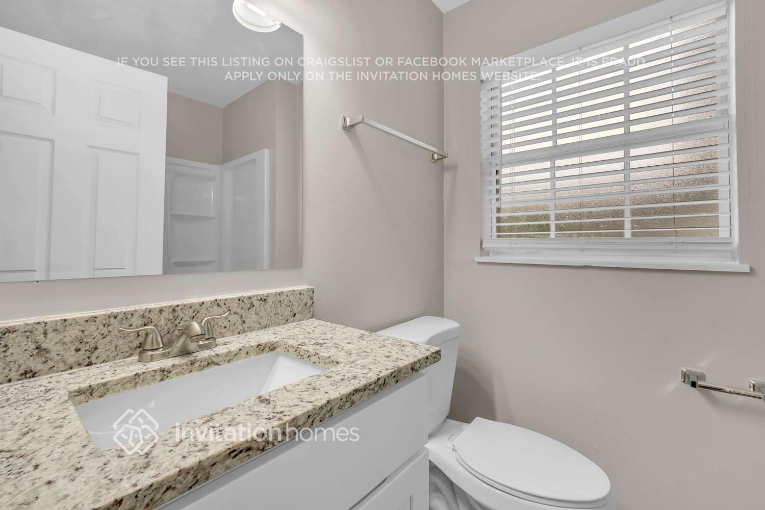 Building Photo - 8061 Delaroche Dr