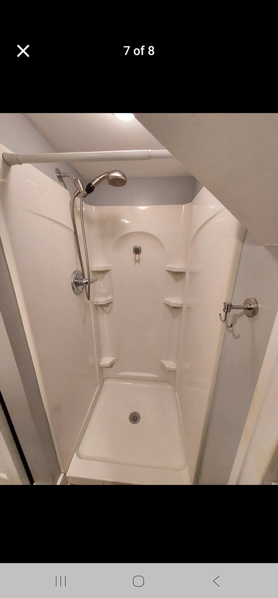 full bathroom - 215 W Main Ave