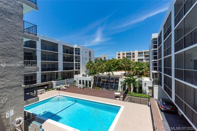 Building Photo - 201 178th Dr