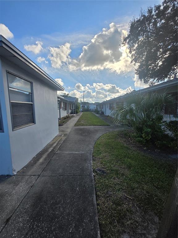 Building Photo - 830 Highland Ave