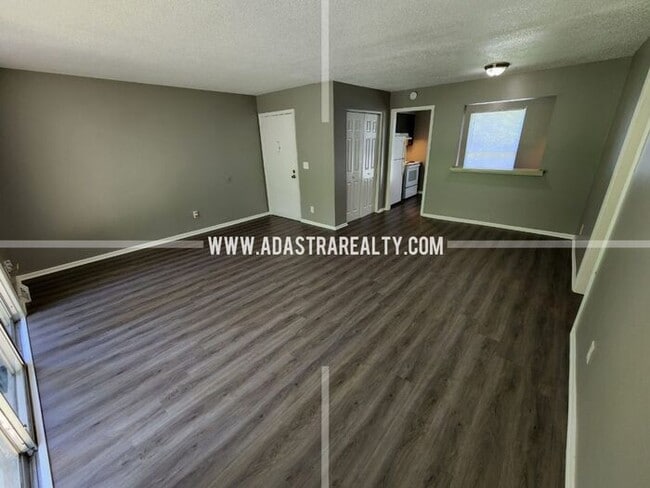 Primary Photo - Affordable Raytown Area KCMO Apartment-Ava...