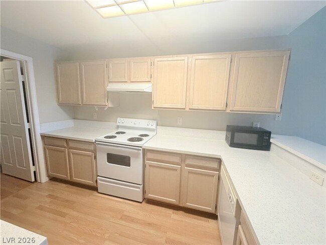 Building Photo - 7061 Roscoe Ave