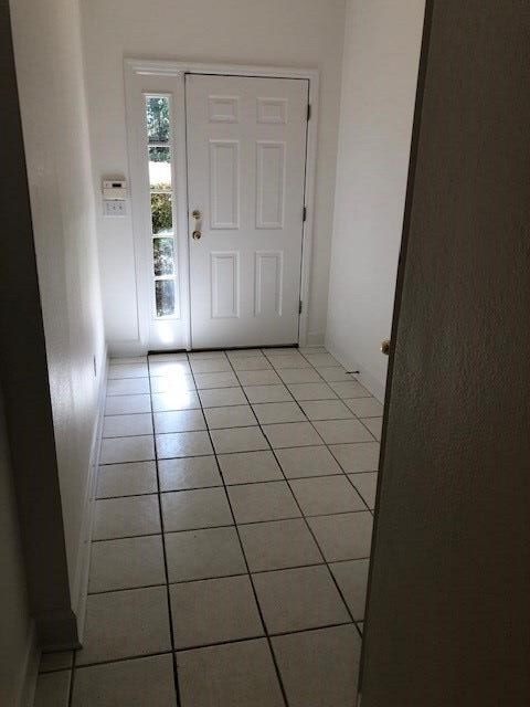 Building Photo - 2548 Centerville Ct