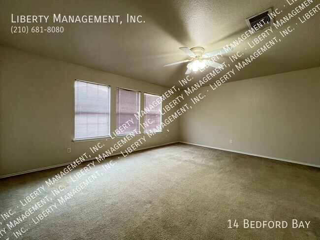 Building Photo - 4 bedroom with a Study