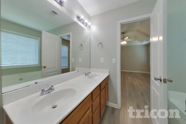 Building Photo - 251 Indian Lake Trail
