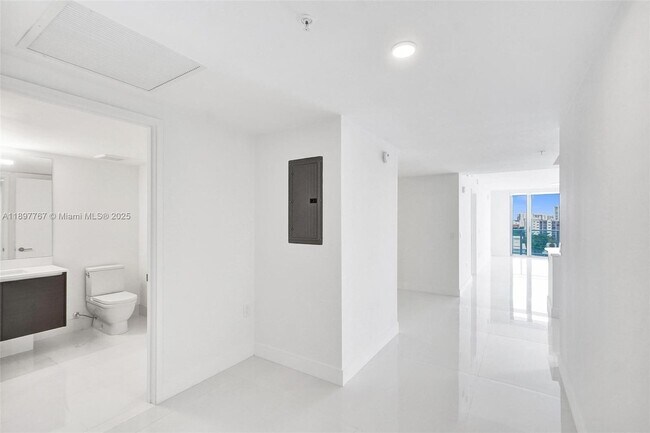 Building Photo - 330 Sunny Isles Blvd
