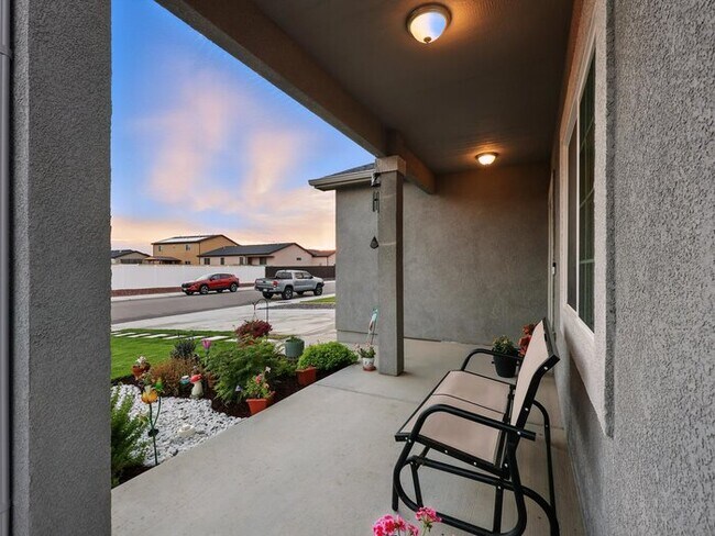 Building Photo - 5332 Gannet Ln