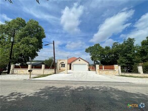 Building Photo - 244 Pecan Row