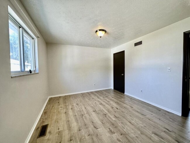 Building Photo - 2608 Avery St