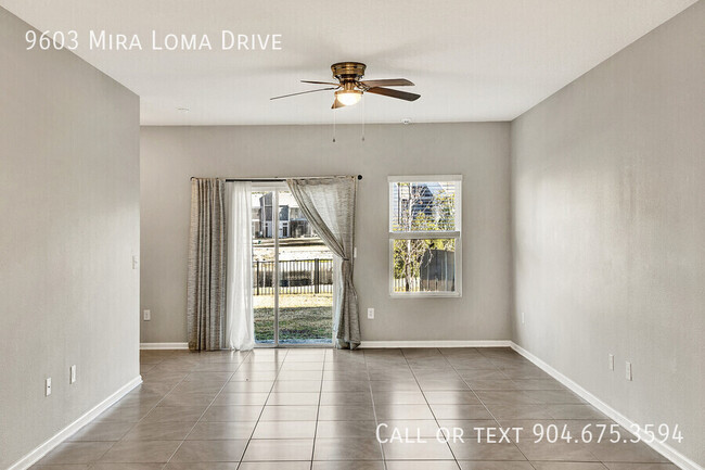 Building Photo - Charming 3-Bedroom End Unit in Bay Point C...