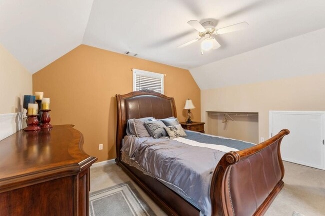 Building Photo - 4101 Lakeland Hills Dr