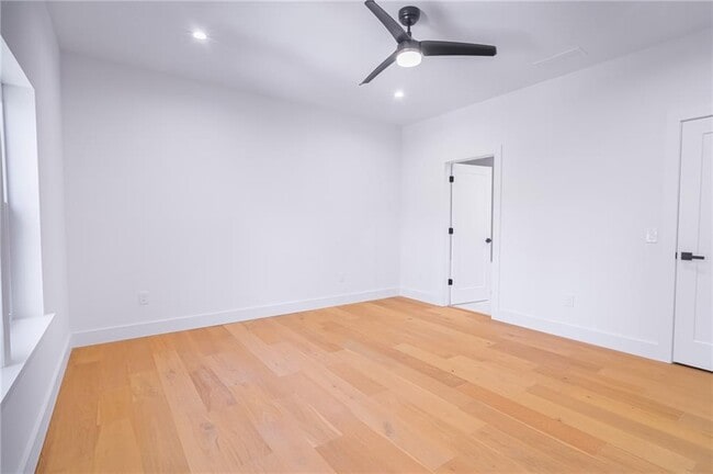 Building Photo - 4051 Annecy Dr SW