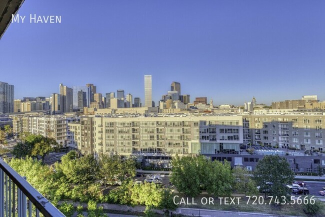 Building Photo - 10th Floor Unit With Panoramic Views!