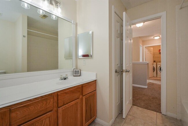 Building Photo - 17010 Maricella Cir