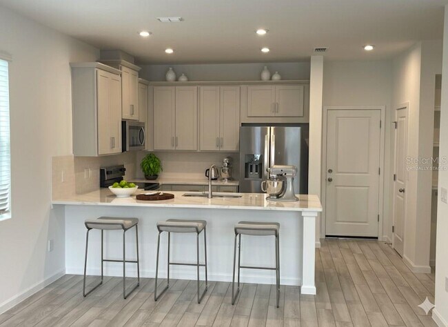 Building Photo - 1294 Tarflower Dr