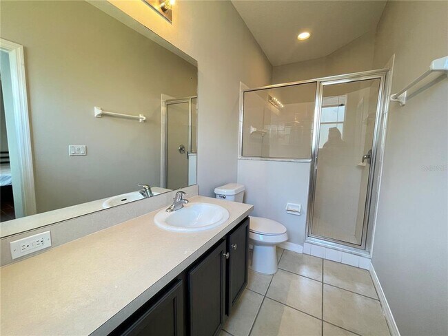 Building Photo - 907 Wildflower Rd