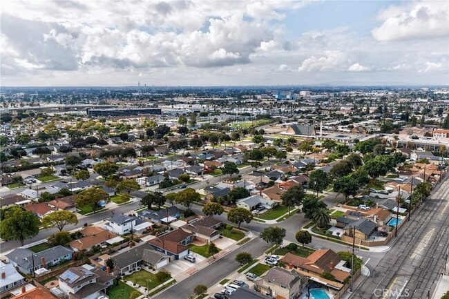 Building Photo - 4201 Franklin Ave