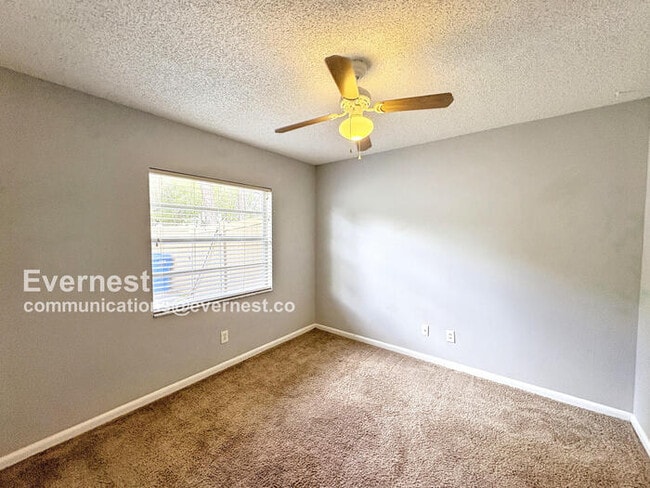 Building Photo - 9705 Cypress Shadow Ave
