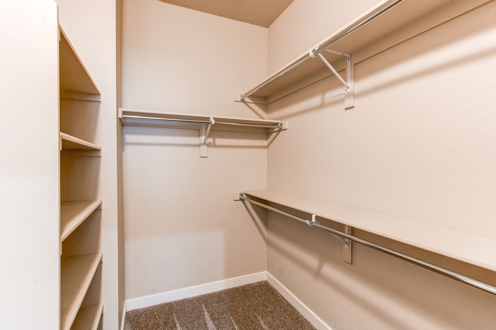 Master walk-in closet - 1745 W 66th Ave