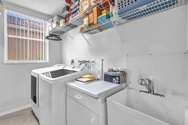 Building Photo - 1058 Tupelo Way