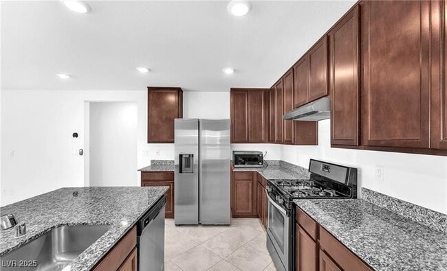 Building Photo - 8106 Guadiano Ave