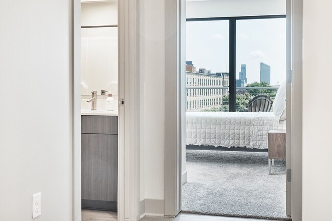 Building Photo - The Manistee | One Bedroom