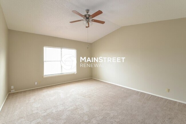 Building Photo - 3 Bedroom Pet-Friendly Home in San Antonio, TX with Main Street Renewal