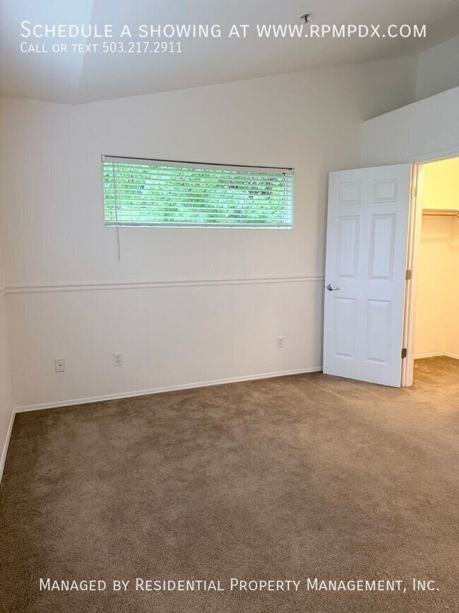 Building Photo - 10545 SW Cougar Ln