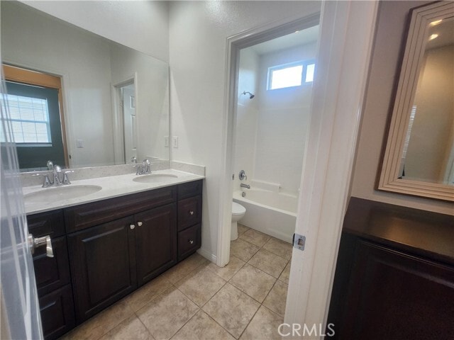 Building Photo - 2930 E Via Terrano