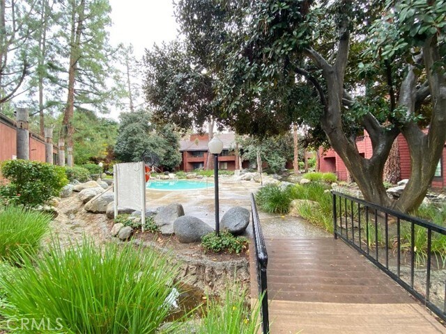 Building Photo - 388 S Prospectors Rd