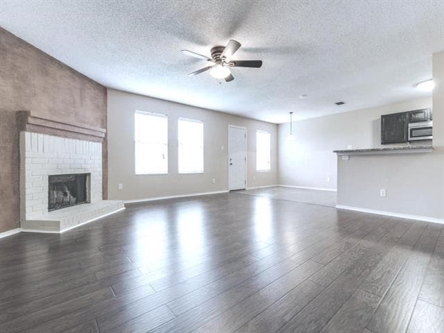Building Photo - 1419 Leeward Ln
