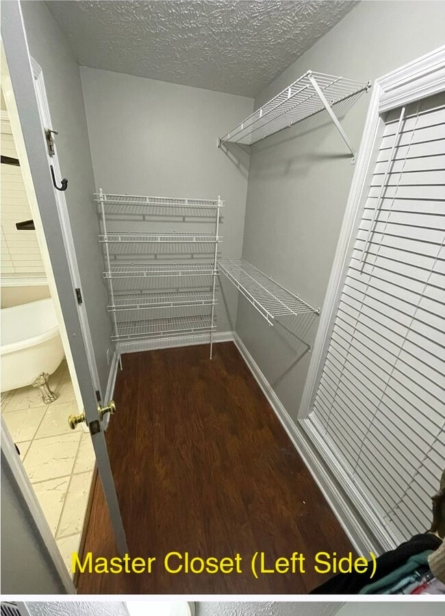 Building Photo - 3 Bedroom 2 Bath South Florence