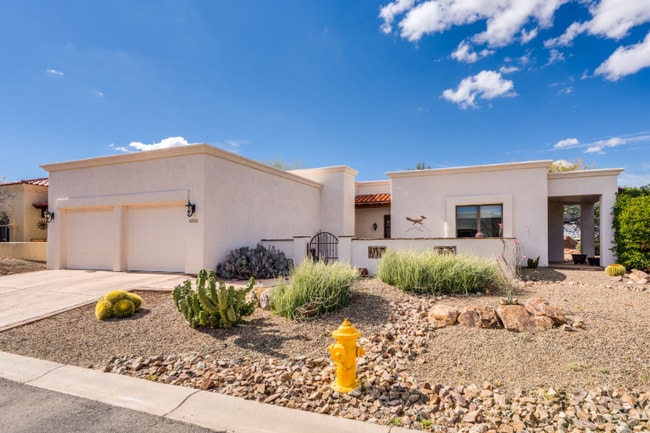 Building Photo - 206 Circulo Veranera