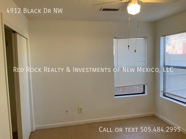 Building Photo - 4912 Black Dr NW