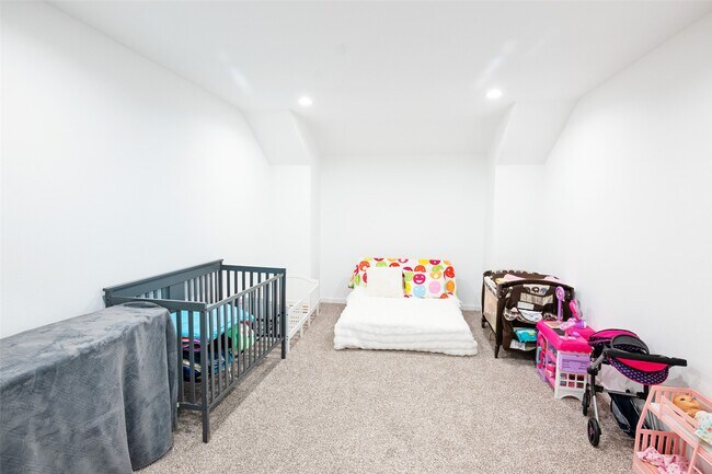 Building Photo - 14035 Vly Crk Ct