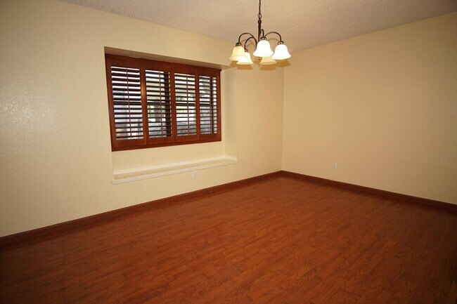 Building Photo - 6937 Villa Hermosa Dr