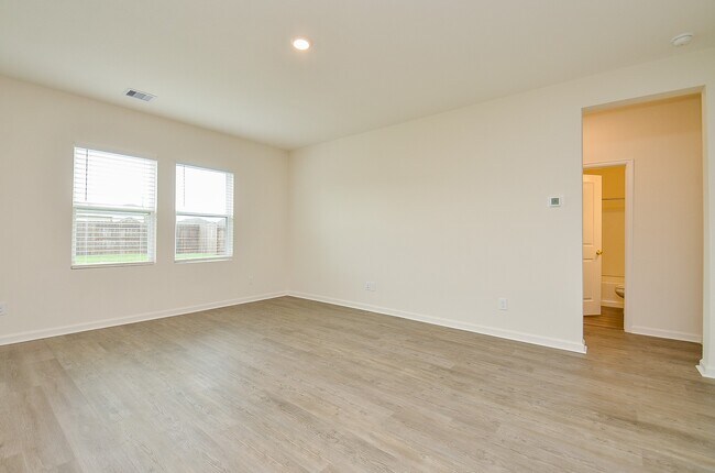 Building Photo - 27314 Clear Breeze Dr