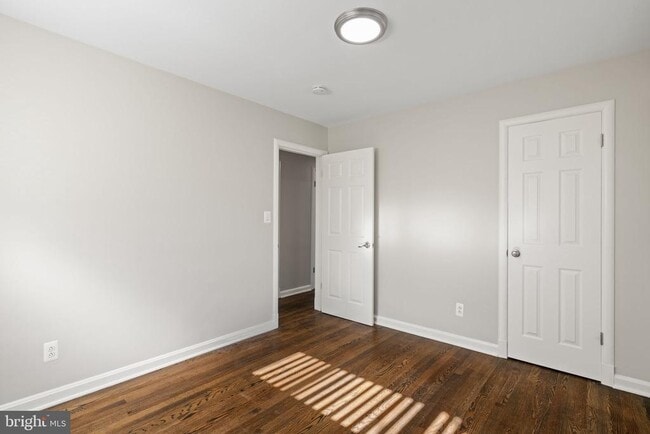 Building Photo - 3908 Melvern Pl