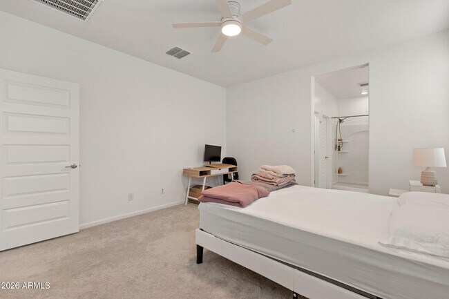 Building Photo - 3065 E Riding Boot Wy