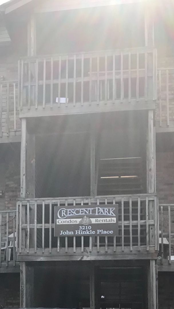 Building Photo - Great home for a student!