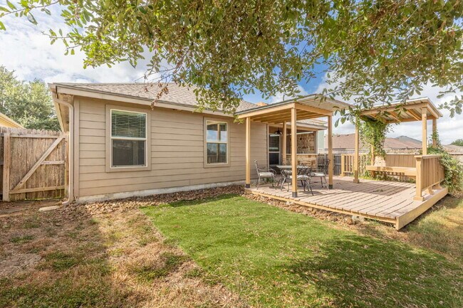 Building Photo - 5815 Southern Knoll