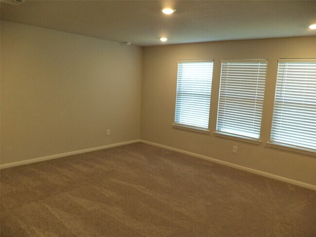 Building Photo - 18669 Blue Spruce Ln