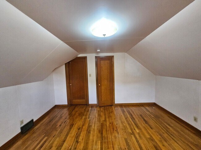 Building Photo - 303KENT