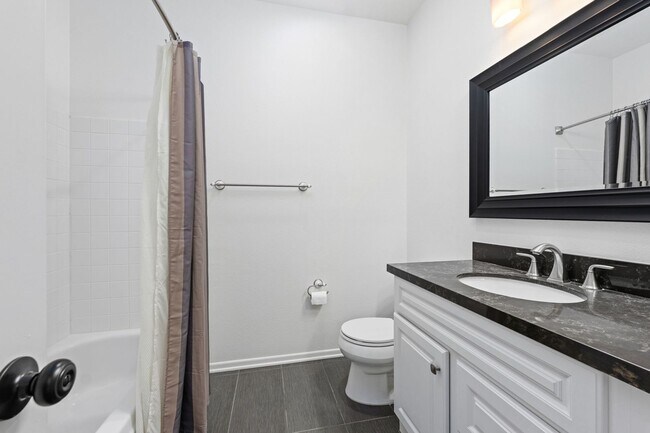 Building Photo - 10722 Sabre Hill Dr
