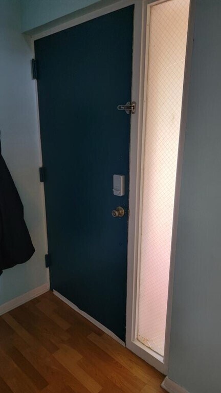 Building Photo - 2762 W 60th St