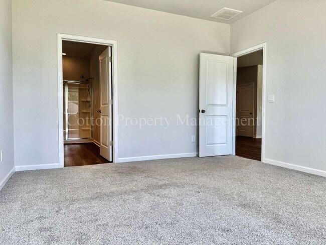 Building Photo - 816 Delta Ct