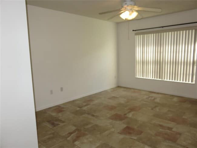 Building Photo - 4911 Sunnybrook Dr