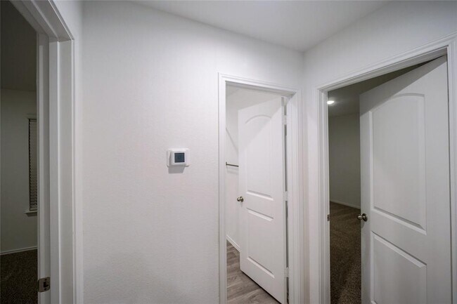 Building Photo - 24303 Springfield Valley Dr